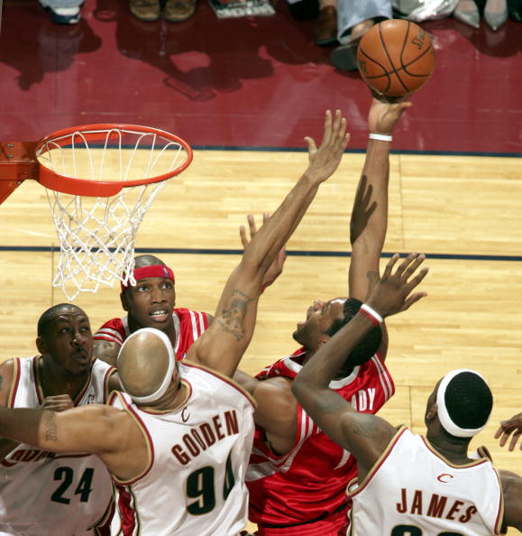 更展示了日 更展示了日