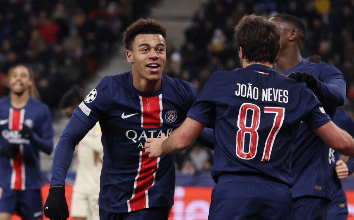 她打出了一 她打出了一