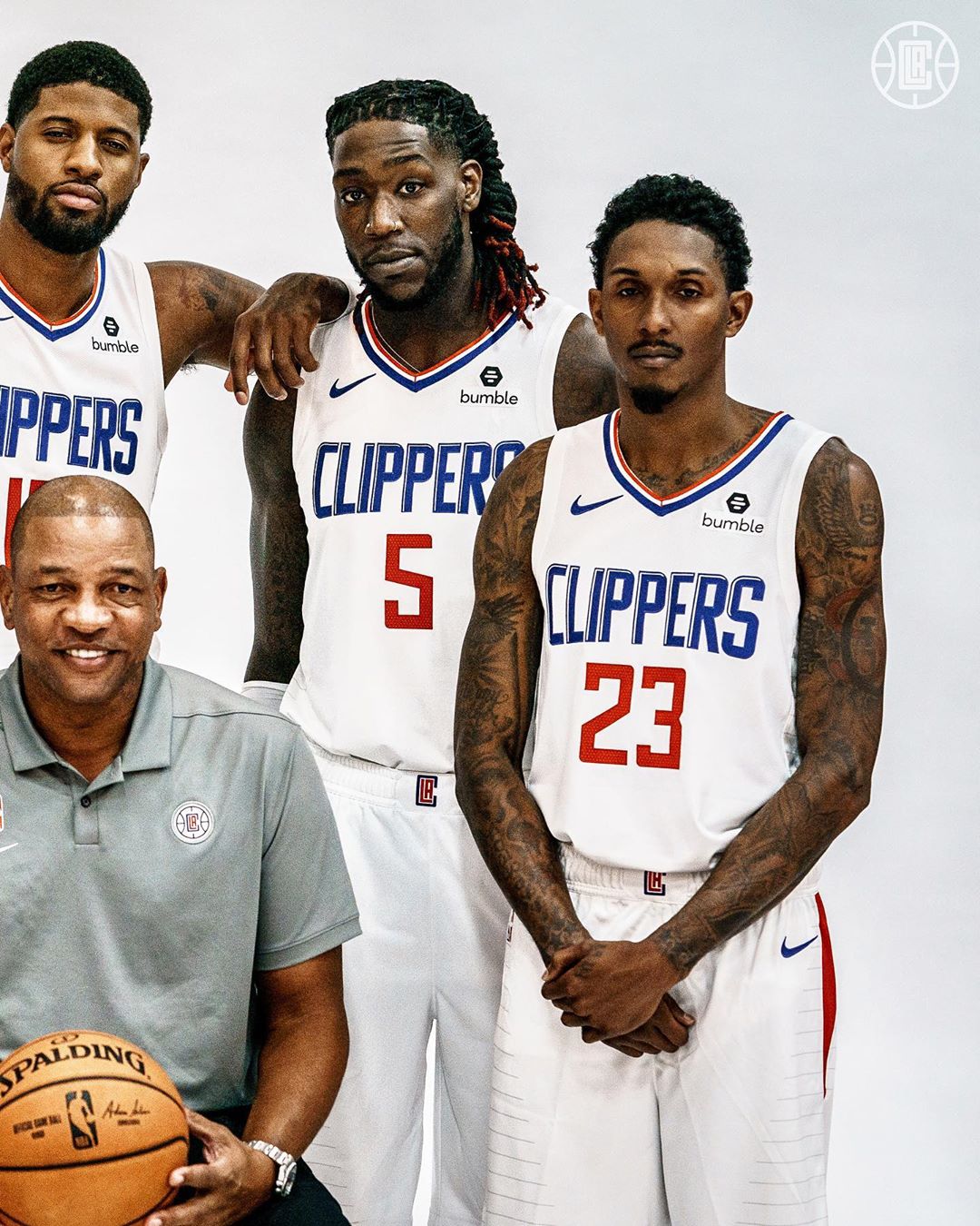 语速放缓或 语速放缓或